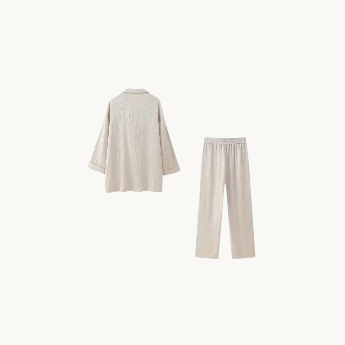 Ensemble blazer effet plissé beige vu de dos – Elegance Paris