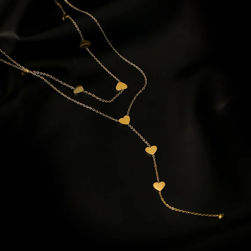 Collier en Y doré à petits cœurs – vue 6