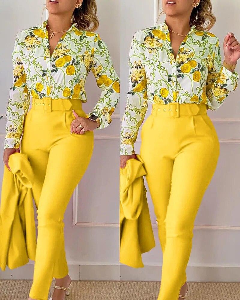 Ensemble chemise et pantalon fleuris – jaune