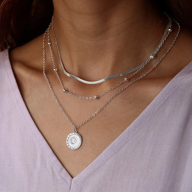 Collier multirang à pendentif barre – argenté