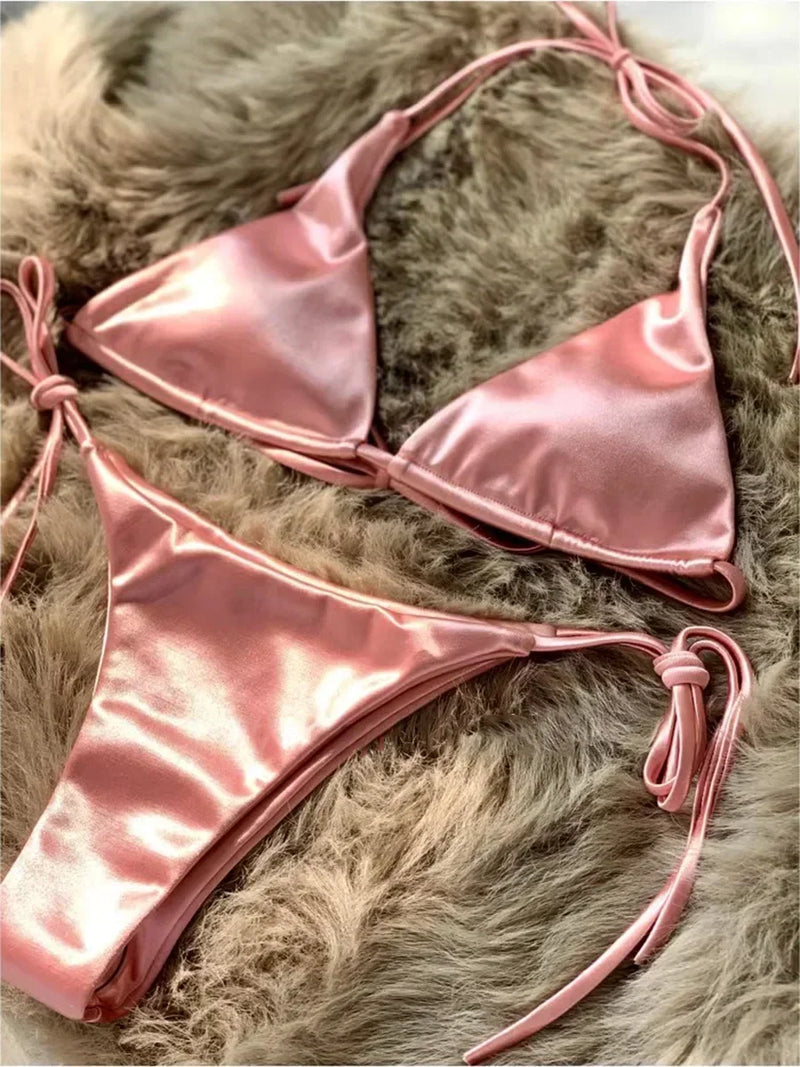 HaloCurve – Bikini à col licou avec anneau décoratif