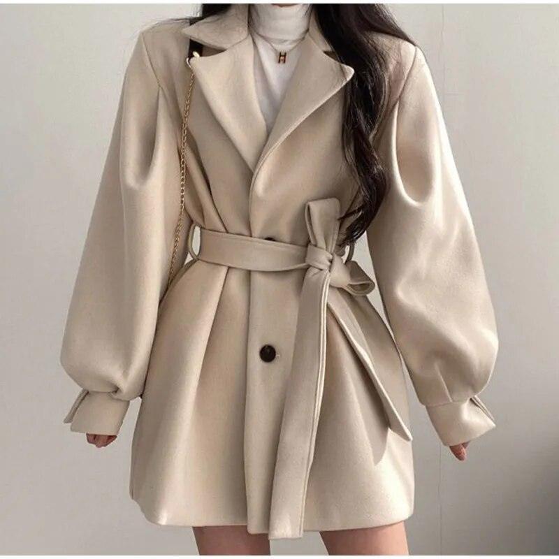 Manteau beige élégant à ceinture, mode féminine chic et abordable