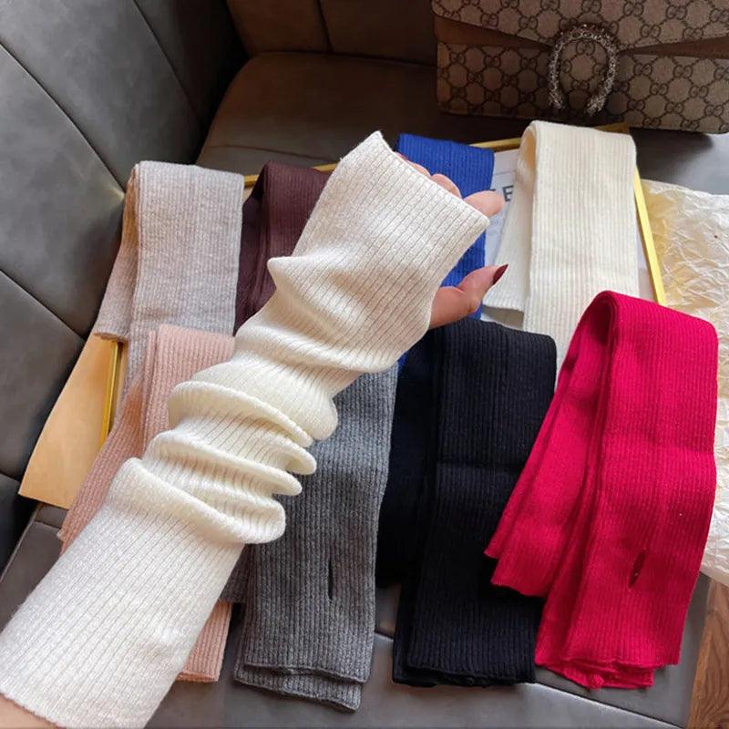 Manchettes longues en tricot – vue 4