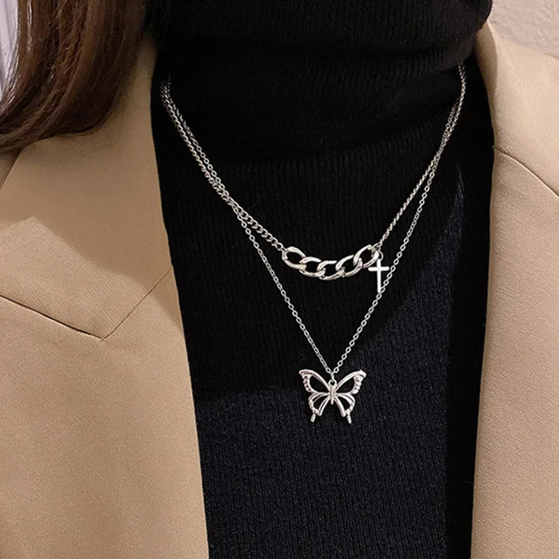 Collier Long Vintage pour Femme – Élégant et Intemporel