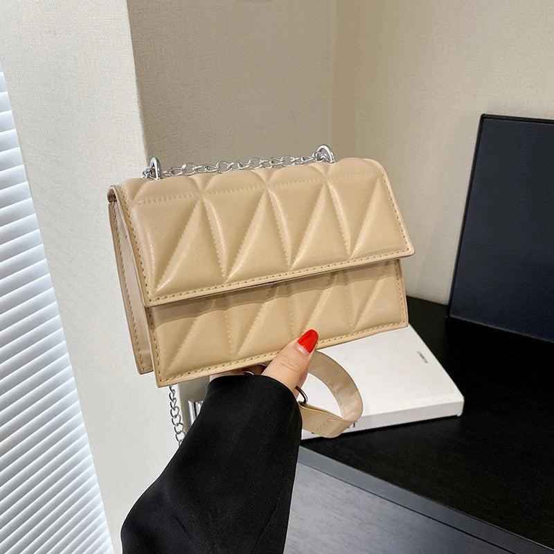 Sac à rabat minimaliste à chaîne – kaki