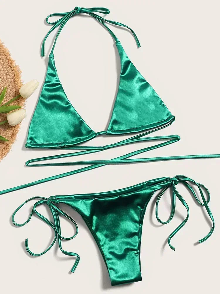 HaloCurve – Bikini à col licou avec anneau décoratif