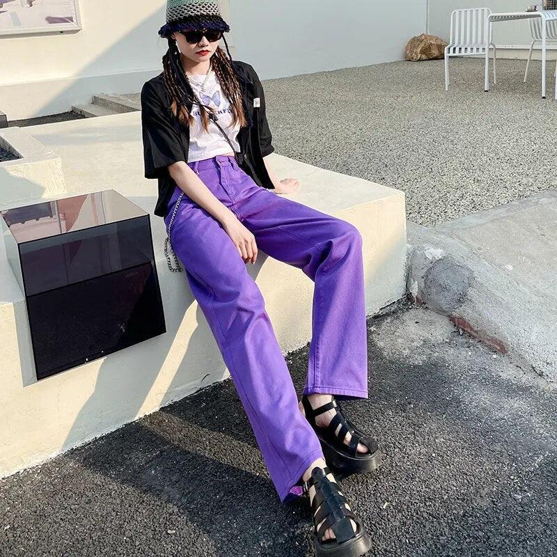 Pantalon violet large femme, style chic et tendance, idéal pour un look urbain élégant