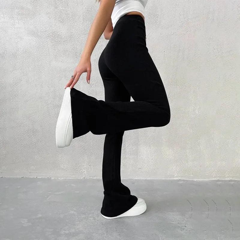 Pantalon évasé en velours côtelé – vue 4