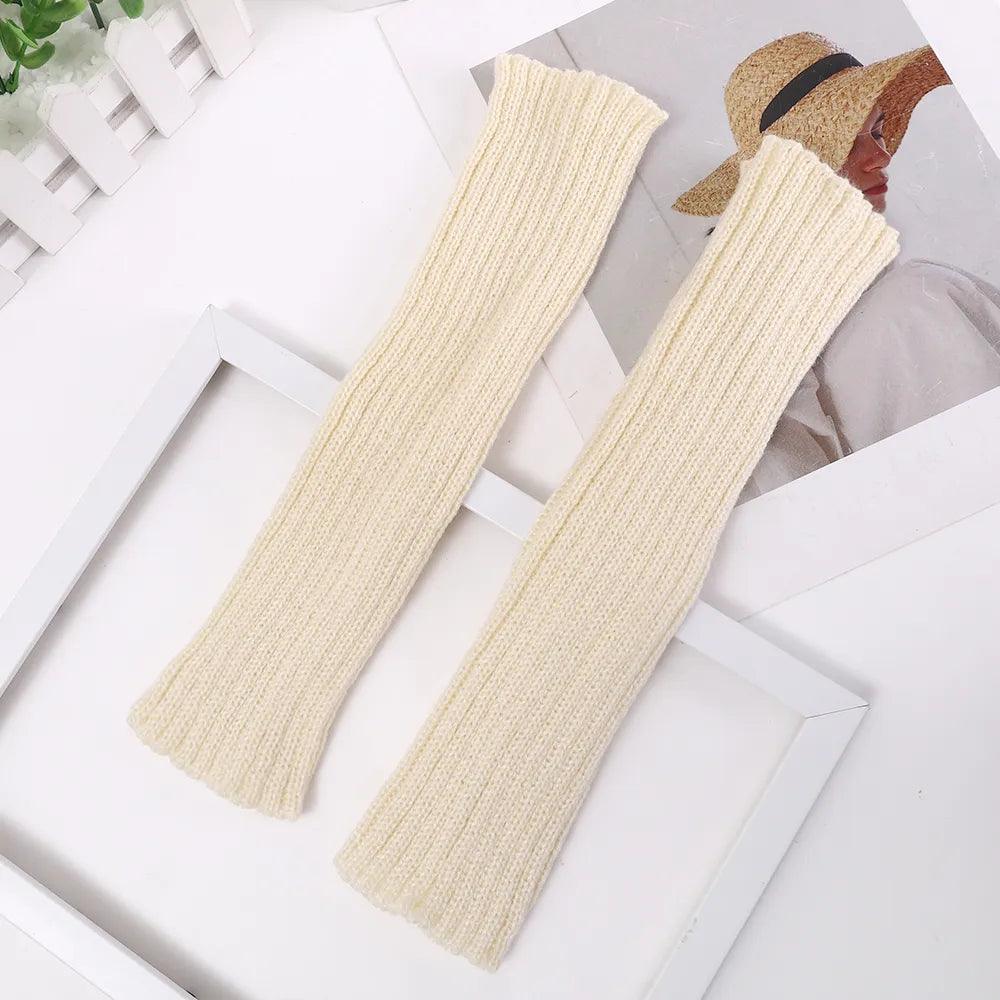 Manchettes longues en tricot – beige