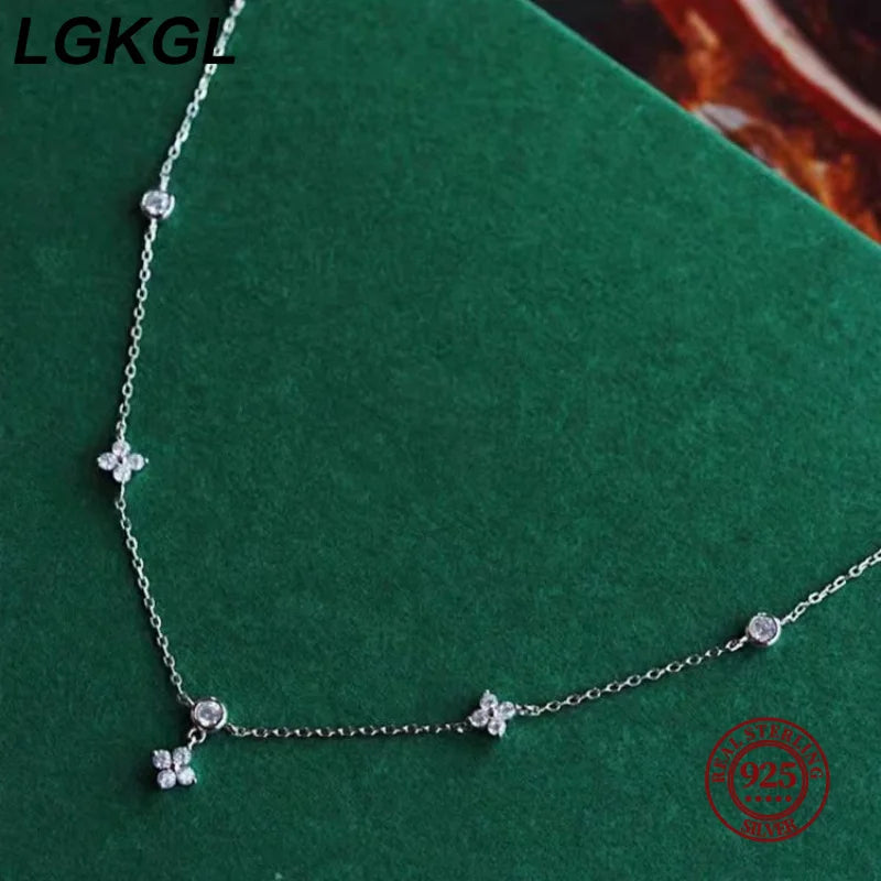 Collier multi-strass – Élégance et brillance