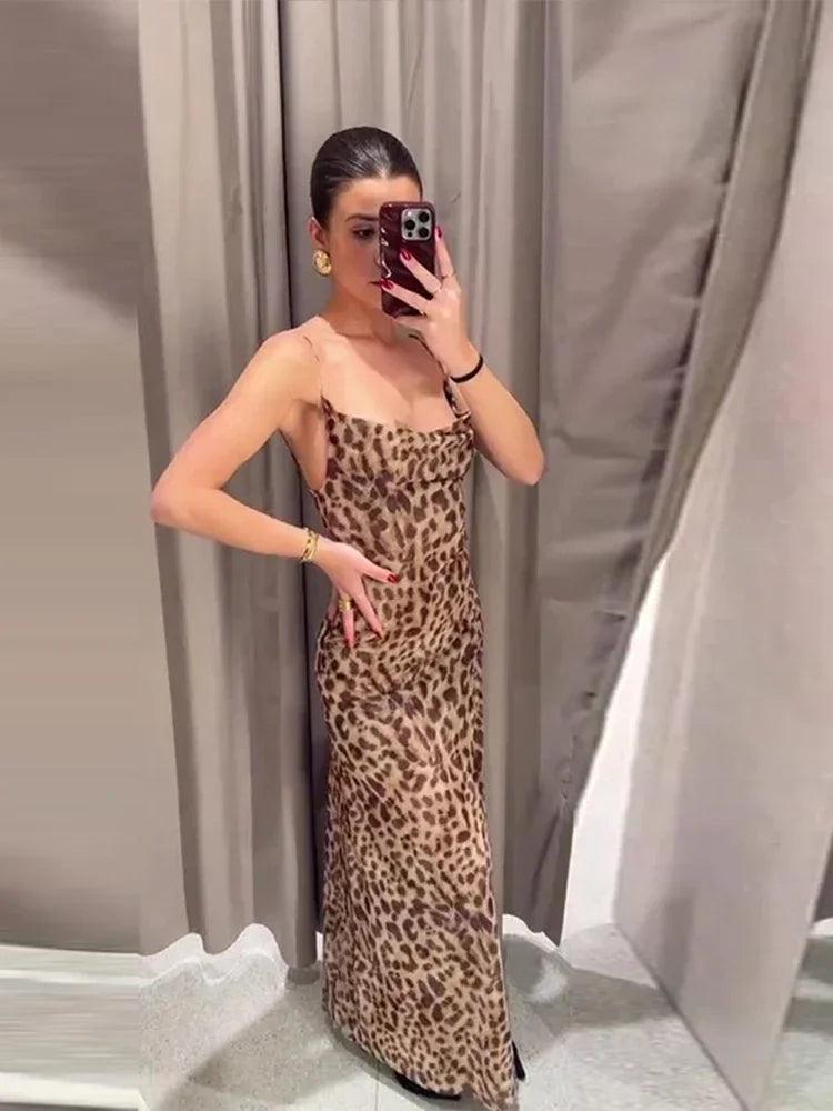 Robe longue à bretelles imprimée léopard