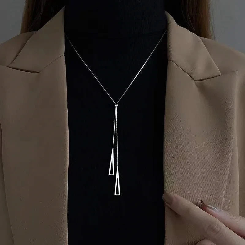 Collier Long Vintage pour Femme – Élégant et Intemporel