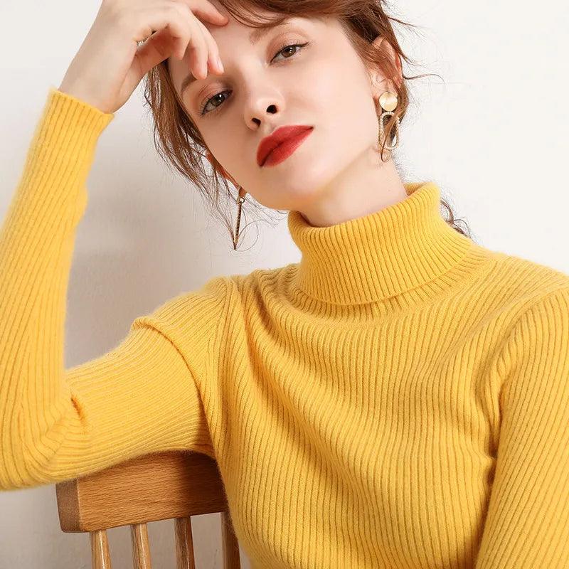 Pull col roulé fin et doux – jaune