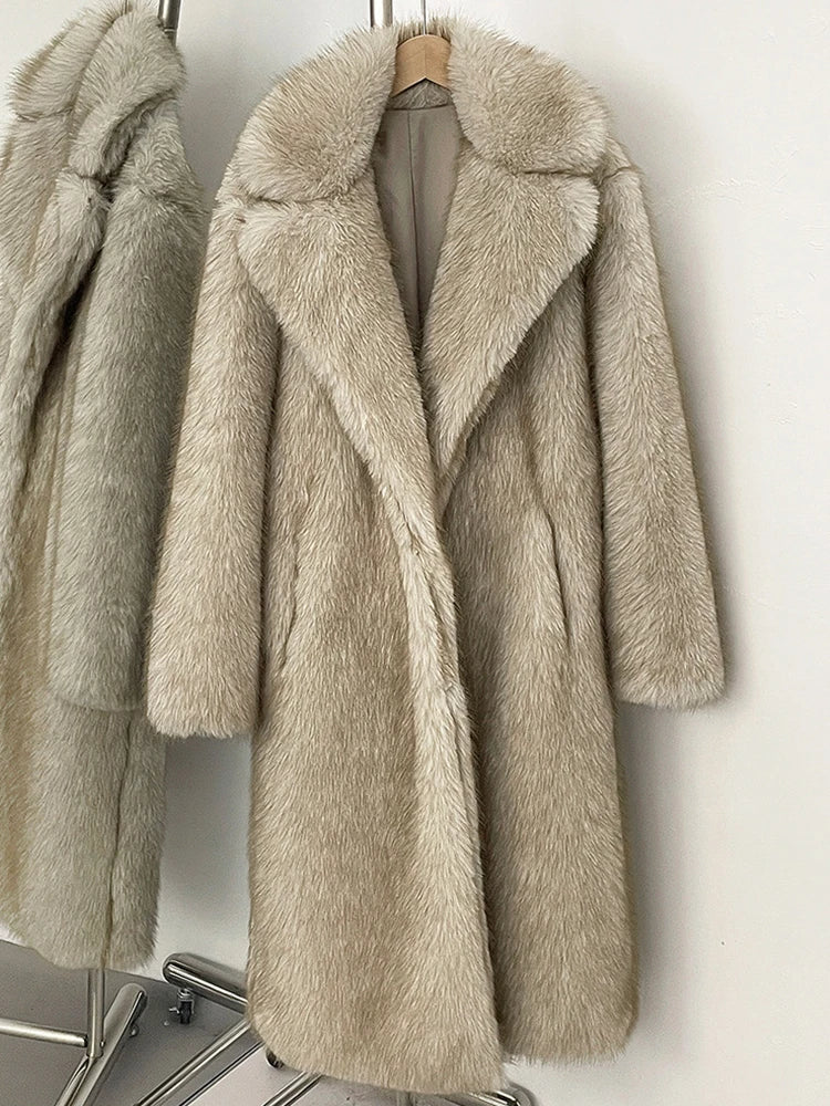 Manteau en fausse fourrure femme