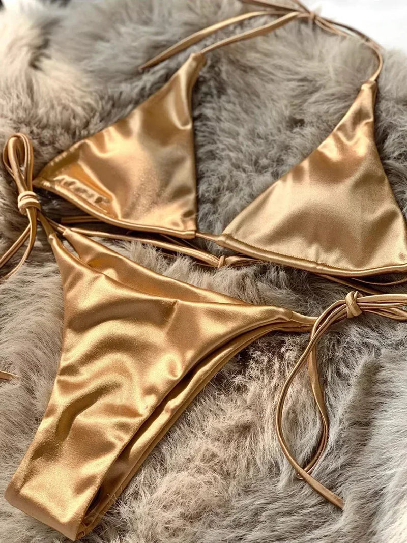 HaloCurve – Bikini à col licou avec anneau décoratif