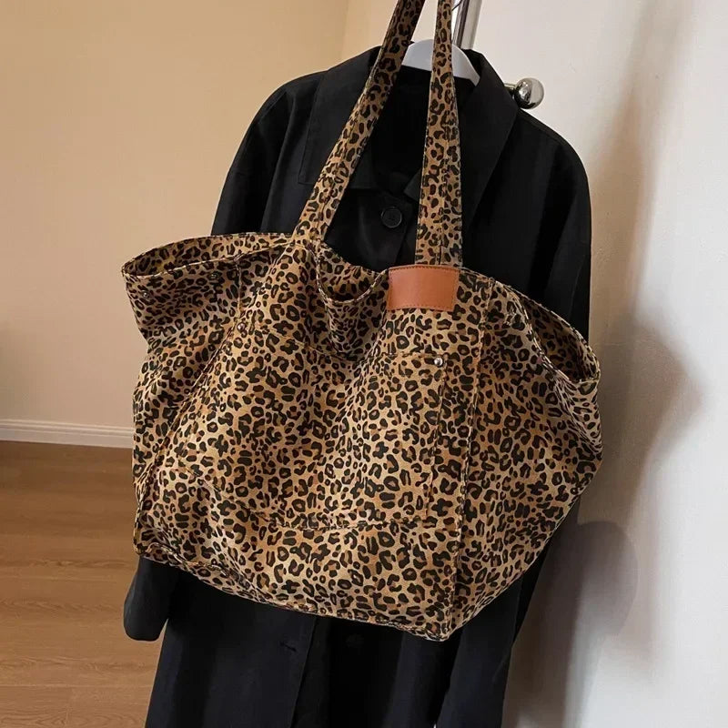 Grand sac cabas léopard en toile