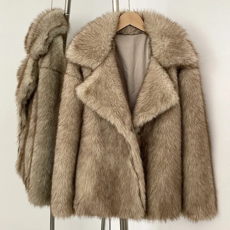 Manteau en fausse fourrure femme