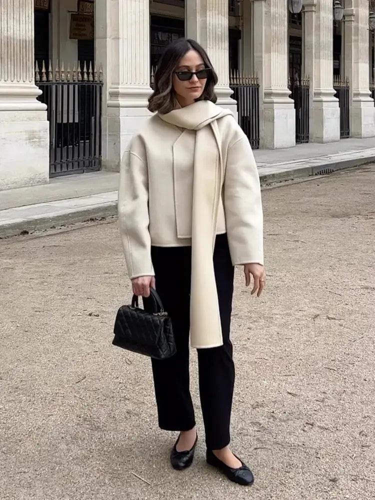 Veste beige avec écharpe - Eleganceparis 