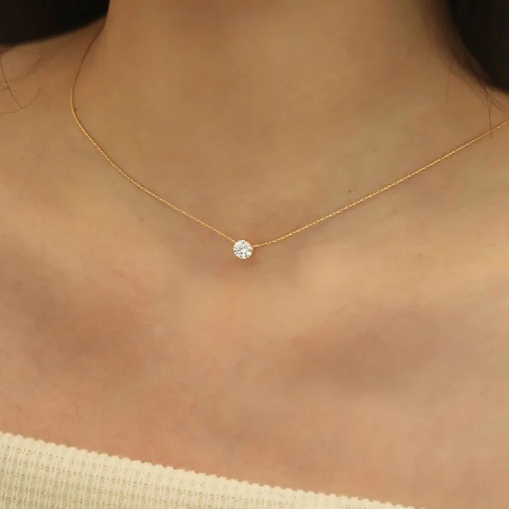 Collier point lumineux zircon