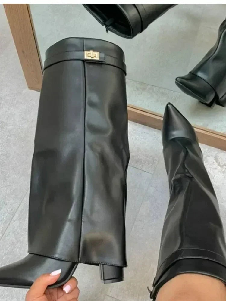 Bottes hautes à revers noir effet cuir, vue de dessus