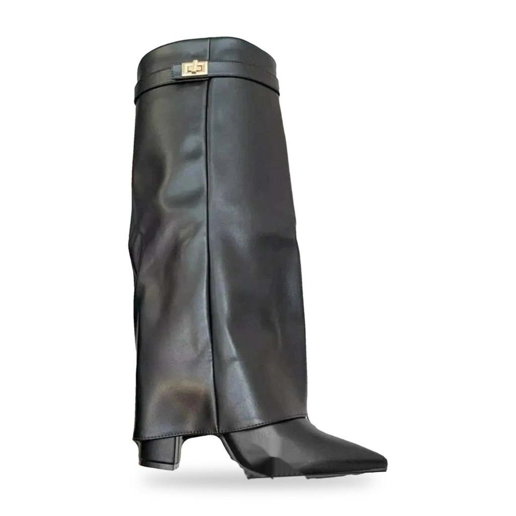 Bottes hautes à revers femme noir effet cuir, talon carré et fermoir doré, sur fond blanc